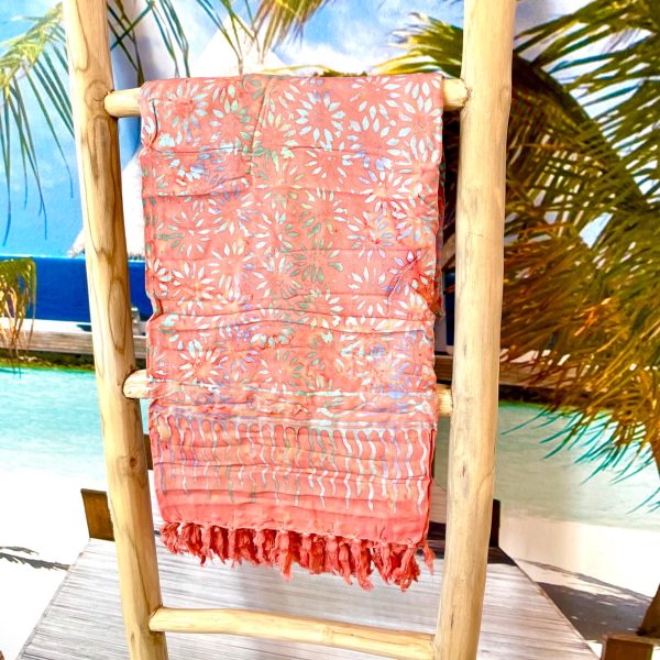 Pareo/Sarong- apricot mit zart türkis/lila/grünem Muster