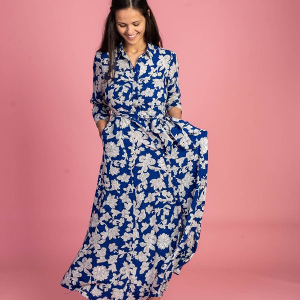 Blau-Graues Maxikleid